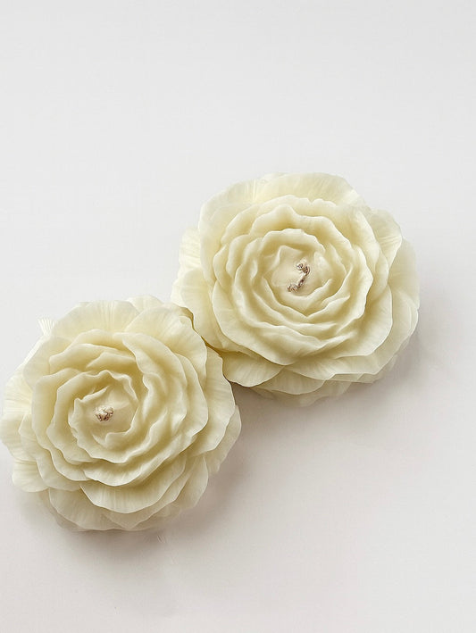 Bougie Rosea aux tons rosés délicats, cire de soja naturelle